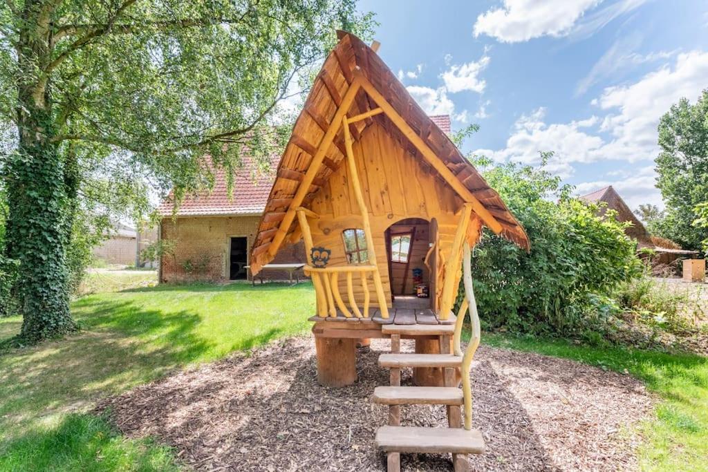 Au Pied Du Frene Villa Herzeele Exterior photo